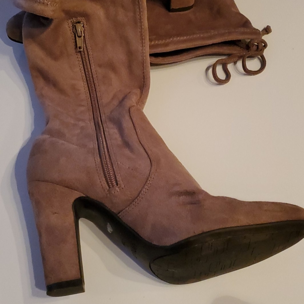 Unisa Women's Thigh High Boot Size 7.5M - Picture 8 of 9